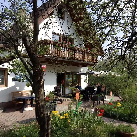 Beate Engelhardt 公寓 Kleinern